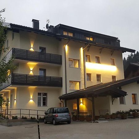 ホテル Casa Baldelli ドッビアーコ エクステリア 写真